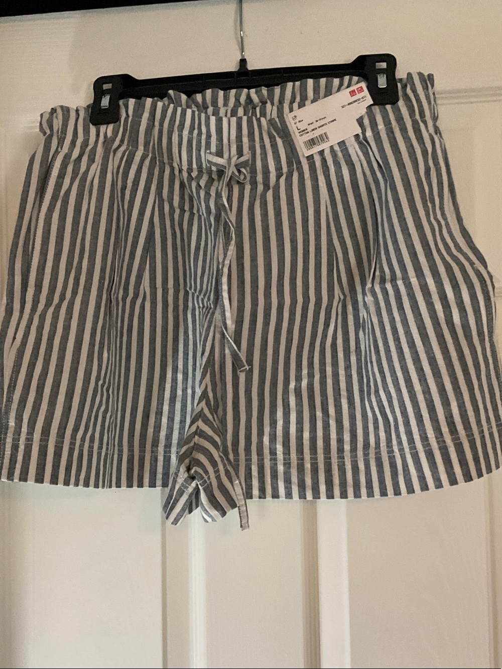 Uniqlo Women’s Blue & White Striped Drawstring Shorts